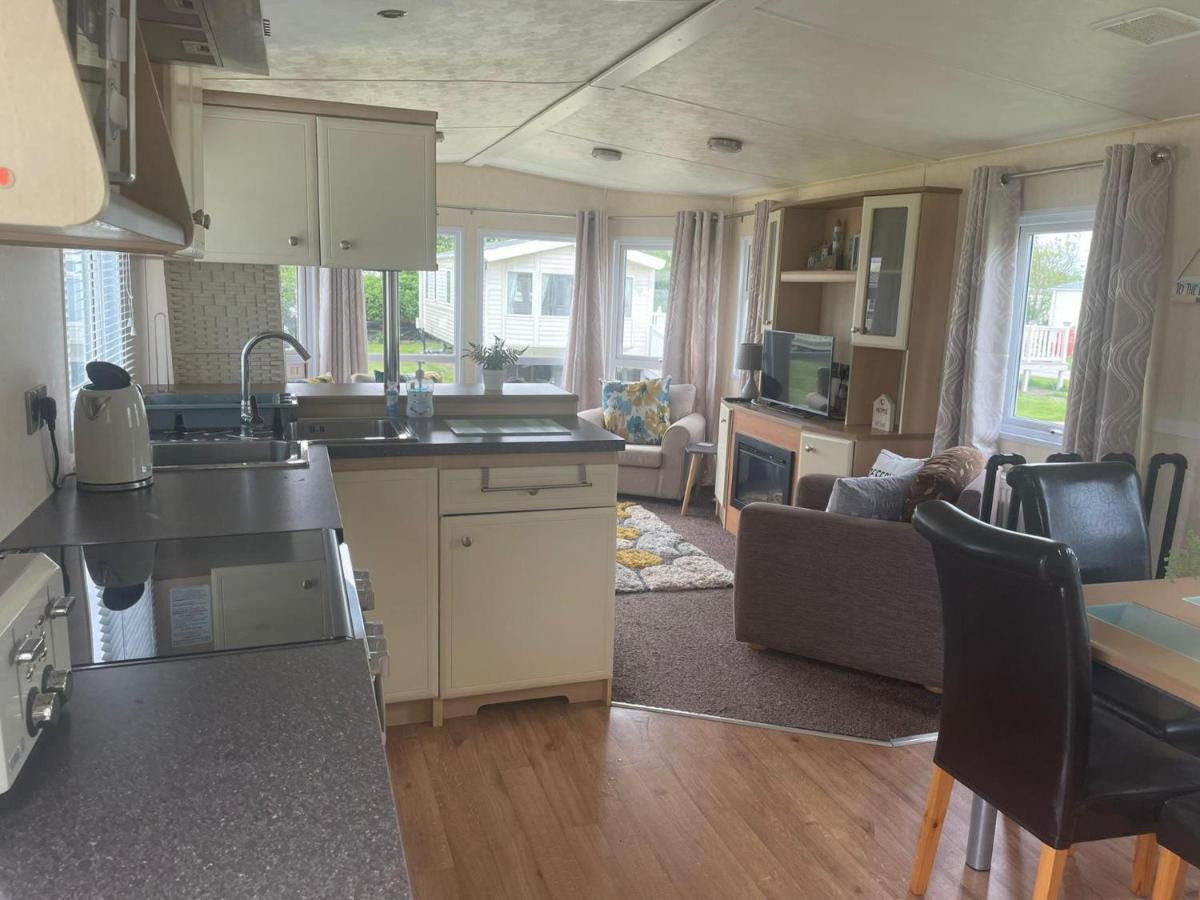 Remarkable 2-Bed Villa Caravan In Driffield Skipsea Luaran gambar