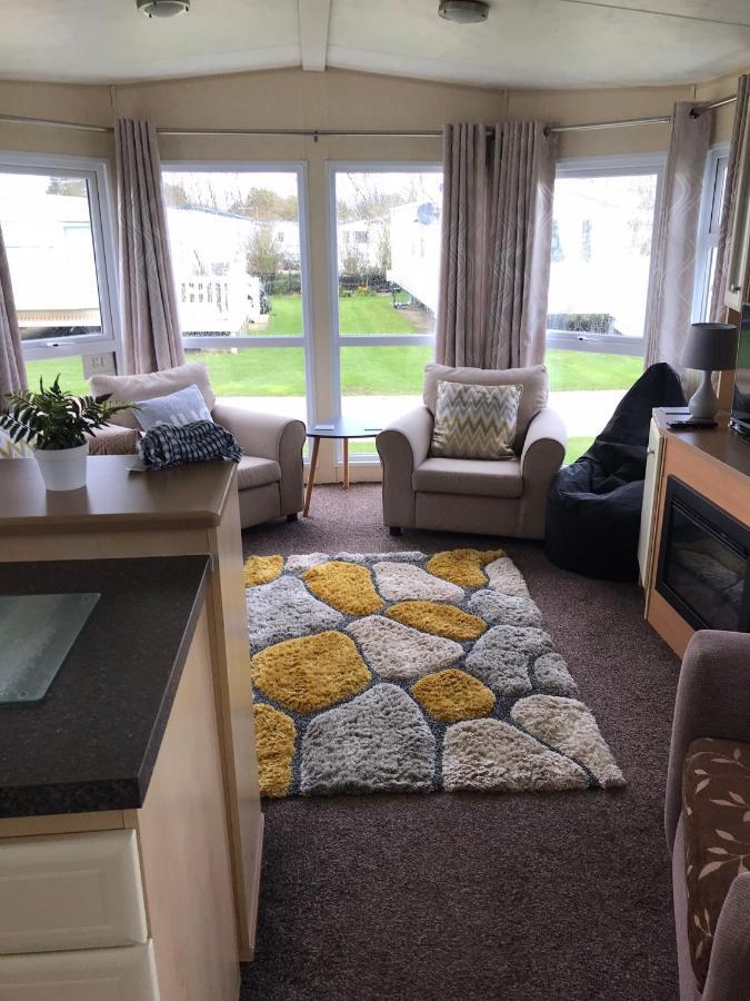 Remarkable 2-Bed Villa Caravan In Driffield Skipsea Luaran gambar